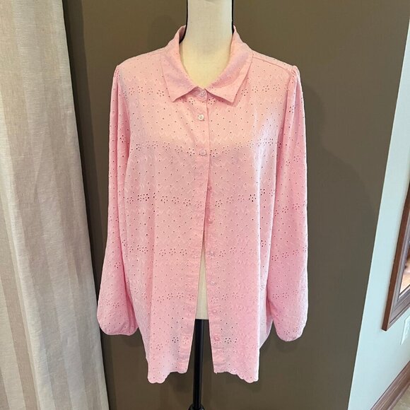 Woman's Torrid Beautiful Pink Eyelet Long sleeve button down blouse, Size 3X - Picture 2 of 13